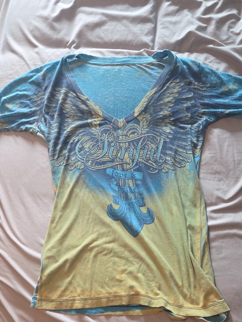 Sinful Women's Short Sleeve V-Neck Tee in Blue and Yellow Ombre